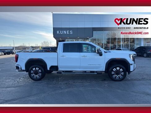 Used 2024 GMC Sierra 2500 Denali AWD/4WD image 4