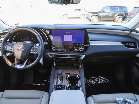 New 2026 Lexus RX 450h AWD image 12