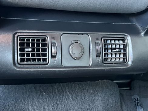 Used 2019 Toyota Tundra SR5 RWD image 15