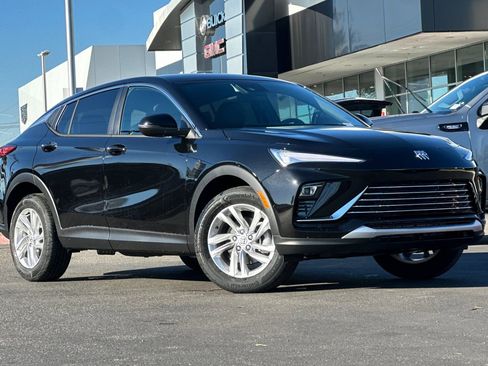 New 2026 Buick Envista Preferred w/ Convenience II Package FWD image 2