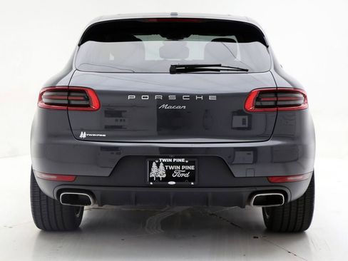 Used 2018 Porsche Macan image 8