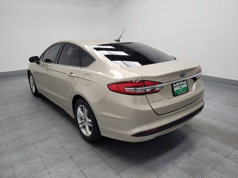 Used 2018 Ford Fusion SE w/ Fusion SE Technology Package FWD image 5