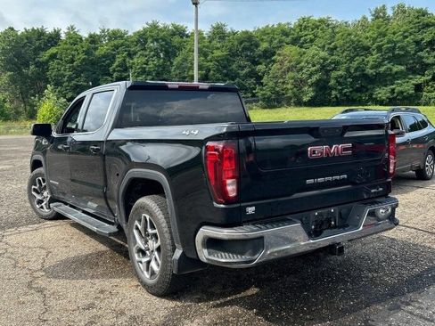 Used 2023 GMC Sierra 1500 SLE AWD/4WD image 2