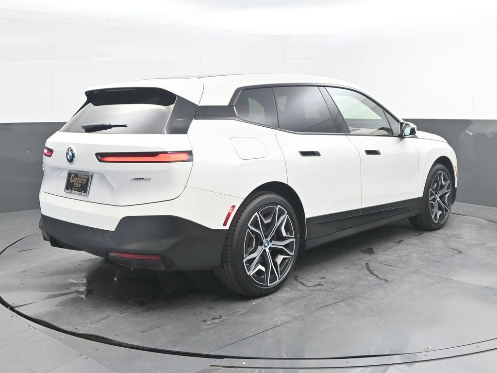Certified 2024 BMW iX xDrive50 w/ Premium Package AWD/4WD image 7