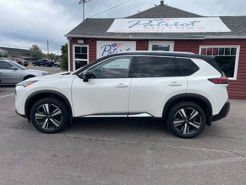 Used 2023 Nissan Rogue SL w/ SL Premium Package AWD/4WD image 2