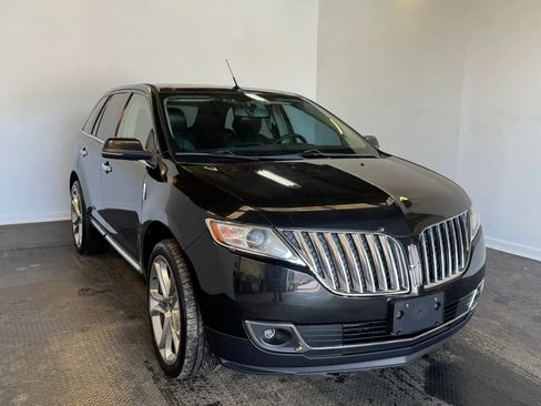 Used 2013 Lincoln MKX AWD image 3