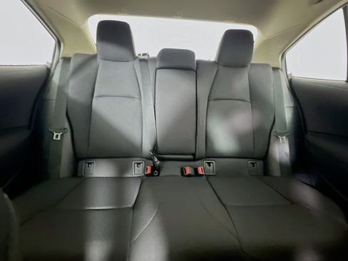 Used 2025 Toyota Corolla LE image 32