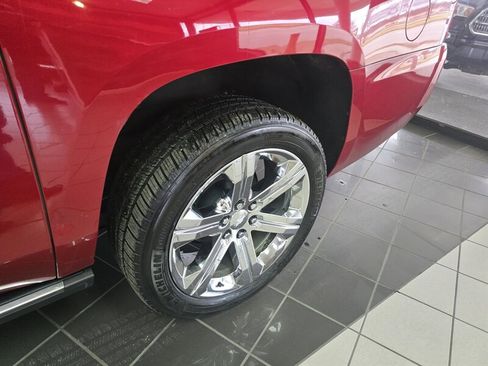 Used 2015 Chevrolet Suburban LTZ image 41