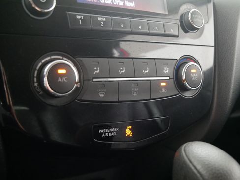 Used 2016 Nissan Rogue S w/ Appearance Package AWD/4WD image 23