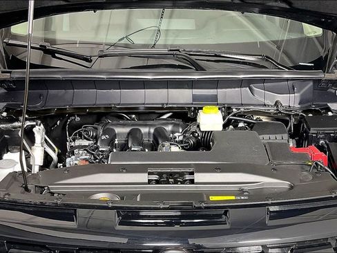 New 2026 Nissan Pathfinder SL image 15