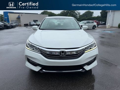 Used 2017 Honda Accord EX-L image 2
