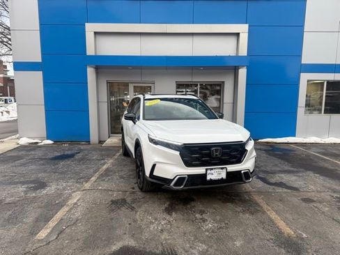 Used 2023 Honda CR-V Sport Touring image 3