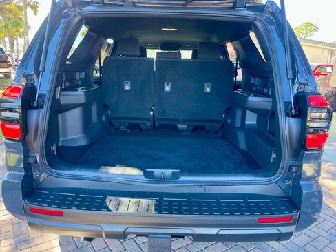 Used 2025 Toyota 4Runner SR5 image 5