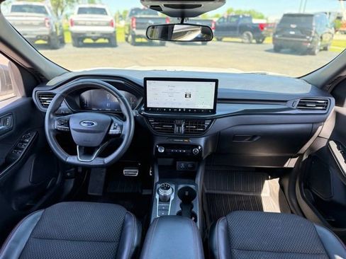 Certified 2023 Ford Escape ST-Line w/ Tech Pack #1 AWD/4WD image 2