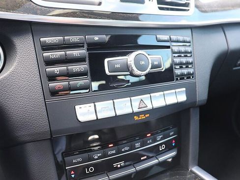 Used 2014 Mercedes-Benz E 350 Sedan image 19