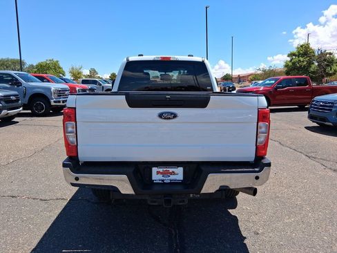 Used 2022 Ford F250 XL w/ Power Equipment Group AWD/4WD image 4