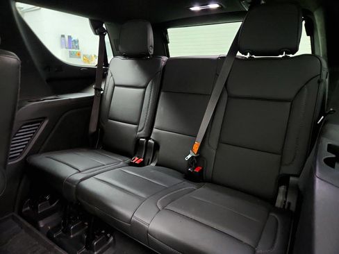 Used 2022 GMC Yukon Denali w/ Denali Premium Package AWD/4WD image 24