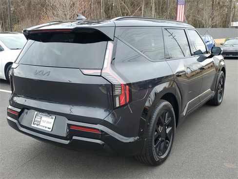 Certified 2026 Kia EV9 Land w/ Nightfall Edition Package image 5