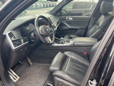 Used 2020 BMW X7 xDrive40i w/ M Sport Package AWD/4WD image 5