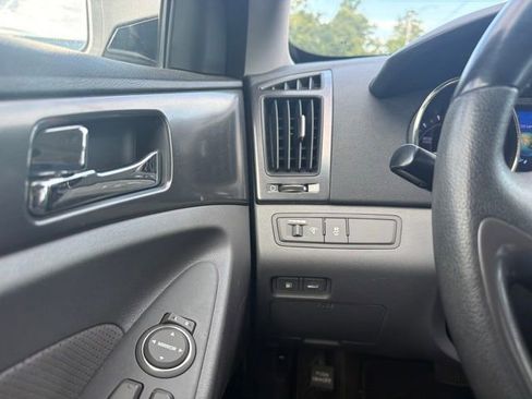 Used 2011 Hyundai Sonata Hybrid w/ Premium Equipment Pkg 2 FWD image 11