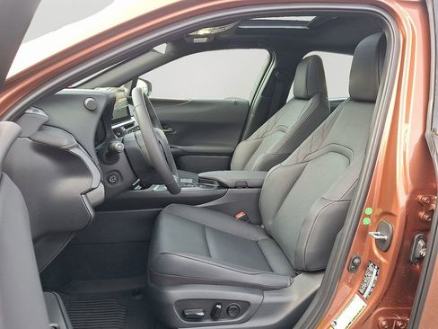 Used 2025 Lexus UX 300h AWD image 14