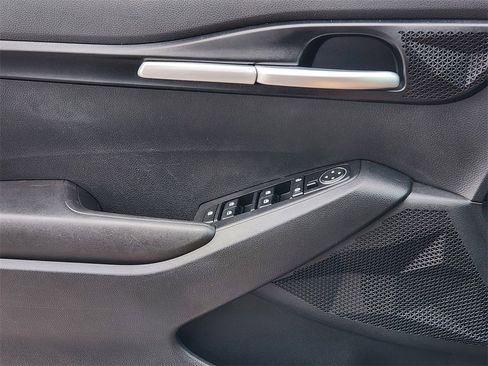 Used 2021 Kia Seltos LX image 23