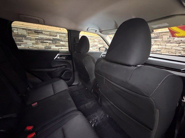 Used 2022 Mitsubishi Outlander ES AWD/4WD image 30
