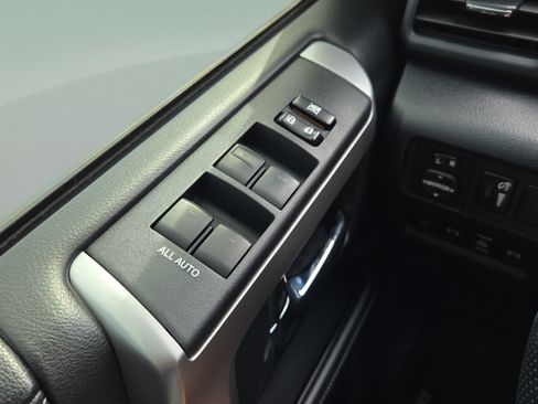 Used 2019 Toyota 4Runner SR5 AWD/4WD image 17