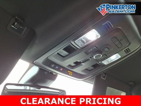 Used 2022 GMC Yukon Denali AWD/4WD image 32