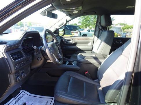 Used 2022 Chevrolet Tahoe Z71 w/ Luxury Package image 10