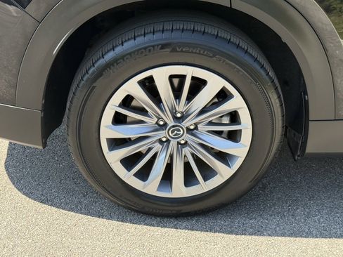 Used 2024 MAZDA CX-90 3.3 Turbo w/ Preferred Package image 10