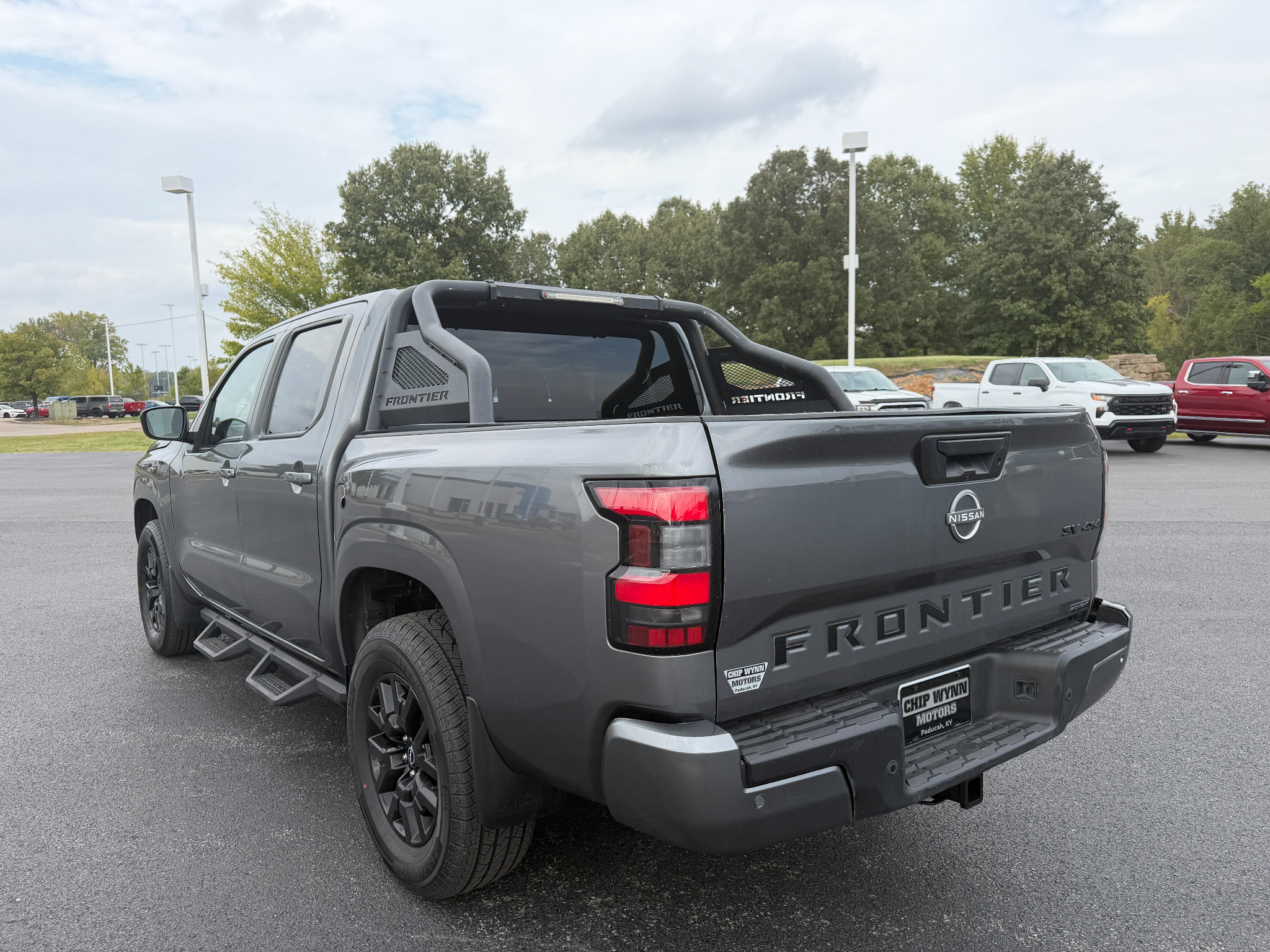 Used 2023 Nissan Frontier SV w/ Midnight Edition Package AWD/4WD image 6