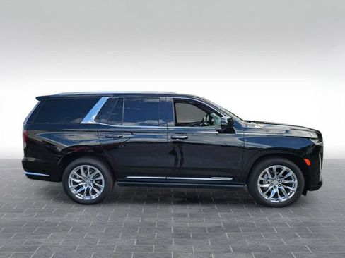 Used 2023 Cadillac Escalade Premium Luxury Platinum w/ LPO, Radiant Package AWD/4WD image 4