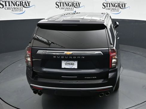 Used 2024 Chevrolet Suburban Premier RWD image 23