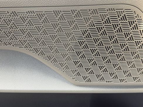 New 2027 Kia Carnival LX FWD image 23