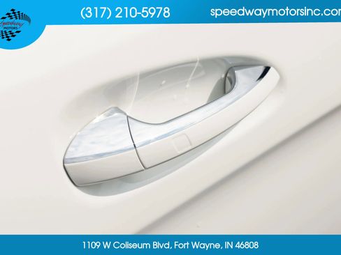 Used 2019 Mercedes-Benz GLE 400 4MATIC image 18