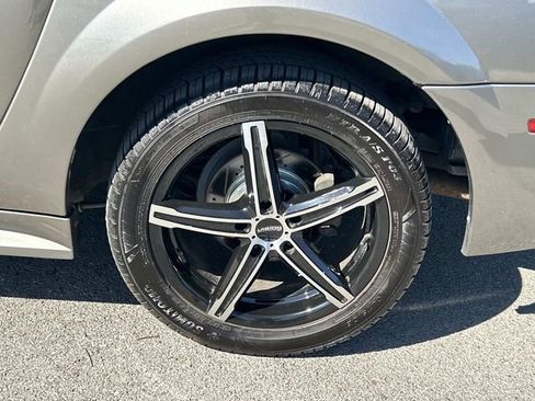 Used 2001 Ford Mustang GT RWD image 13