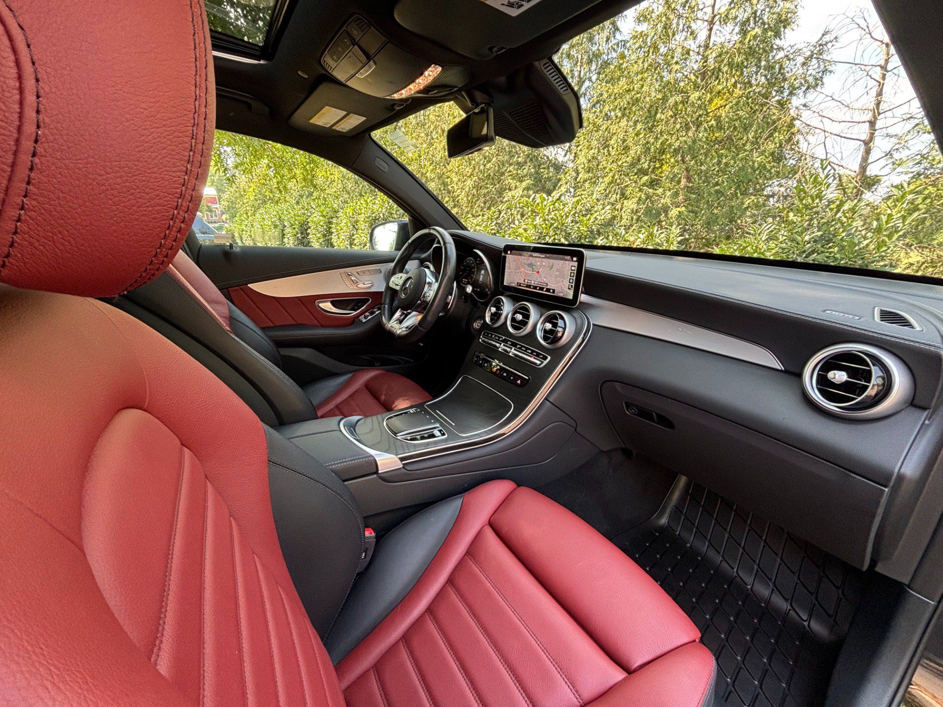 Used 2023 Mercedes-Benz GLC 43 AMG 4MATIC Coupe image 41