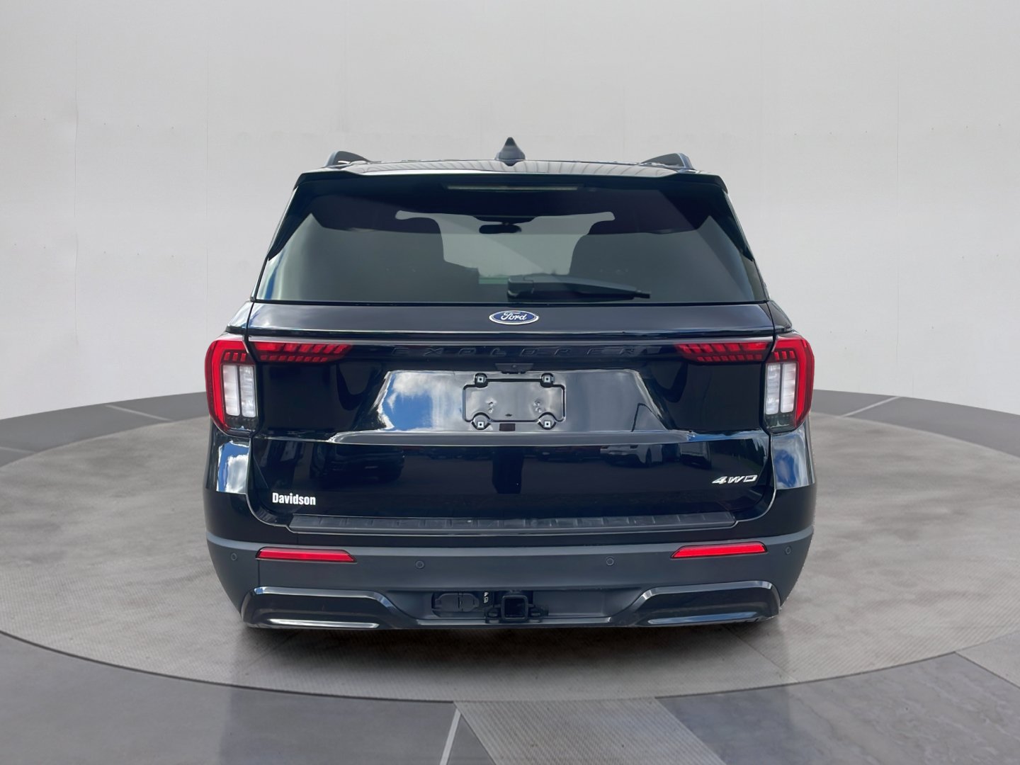 Used 2025 Ford Explorer ST-Line AWD/4WD image 4