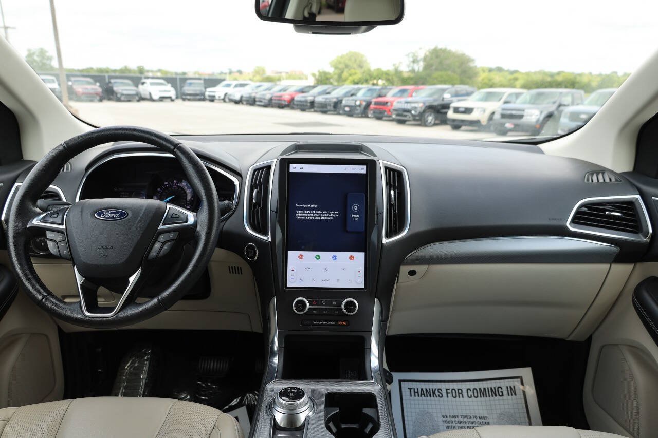 Used 2021 Ford Edge Titanium w/ Equipment Group 301A AWD/4WD image 14