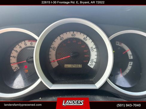 Used 2015 Toyota Tacoma PreRunner w/ SR5 Package RWD image 23