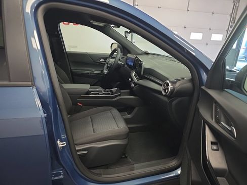Used 2026 Chevrolet Equinox LT AWD/4WD image 18