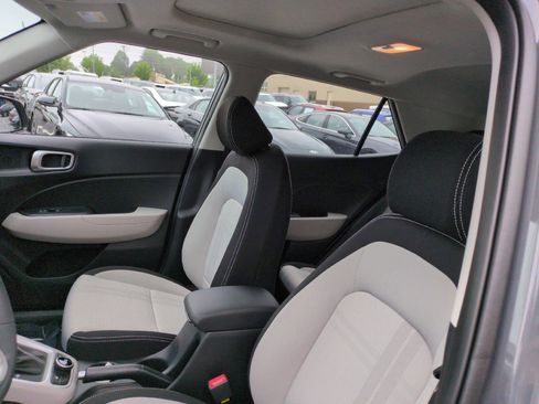 New 2026 Hyundai Venue SEL FWD image 17