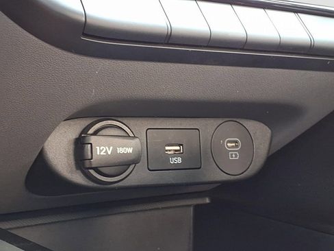 Used 2024 Hyundai Elantra SEL image 27