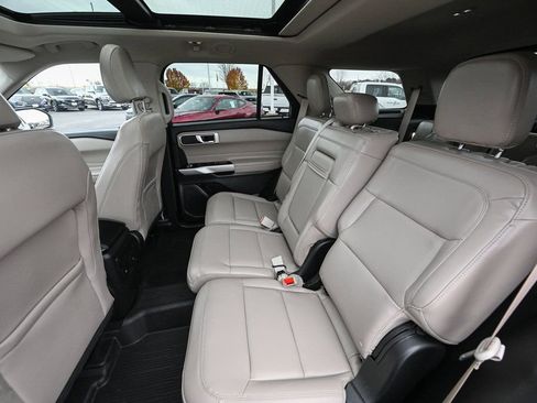 Certified 2023 Ford Explorer XLT w/ Equipment Group 202A image 22