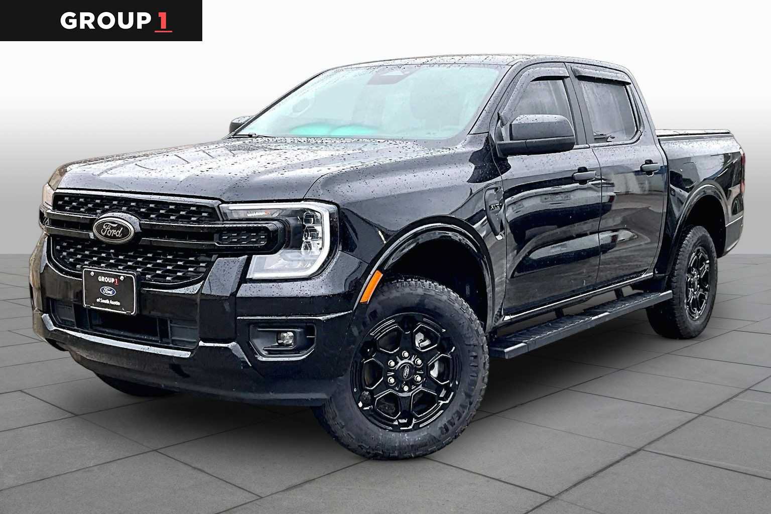 Used 2025 Ford Ranger XLT w/ Black Appearance Package RWD image 1