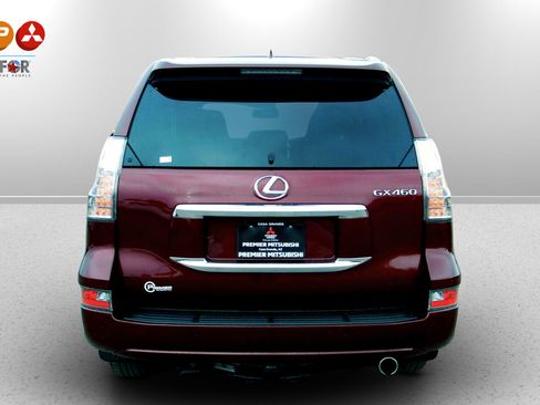 Used 2019 Lexus GX 460 image 6