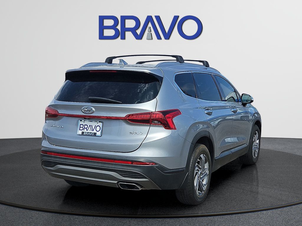 Used 2023 Hyundai Santa Fe SEL FWD image 4