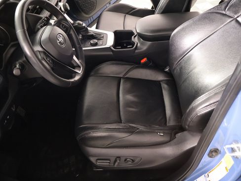 Used 2022 Toyota RAV4 SE AWD/4WD image 10