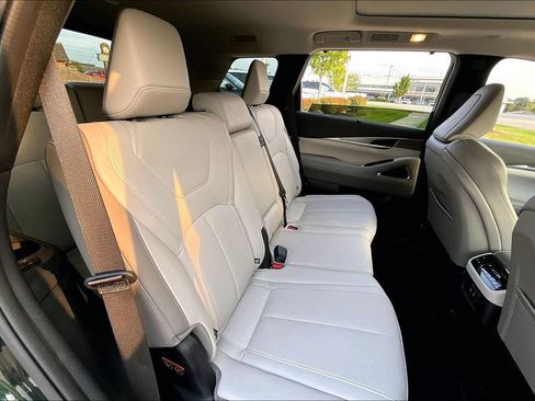 Certified 2026 INFINITI QX60 Luxe w/ Cargo Package AWD/4WD image 30